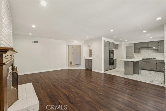 24101 Cindy Lane, Lake Forest CA: https://media.crmls.org/medias/a4baa69c-8240-425a-a69e-ee27e63b5edf.jpg