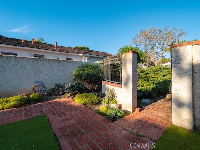 2225 Chelsea Road, Palos Verdes Estates, California 90274, 3 Bedrooms Bedrooms, ,2 BathroomsBathrooms,Residential,Sold,Chelsea,PV23006037