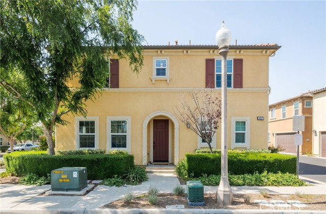 8652 Founders Grove Street, Chino CA: https://media.crmls.org/medias/a4baf1f2-af29-486e-bf91-fdf3cb918102.jpg