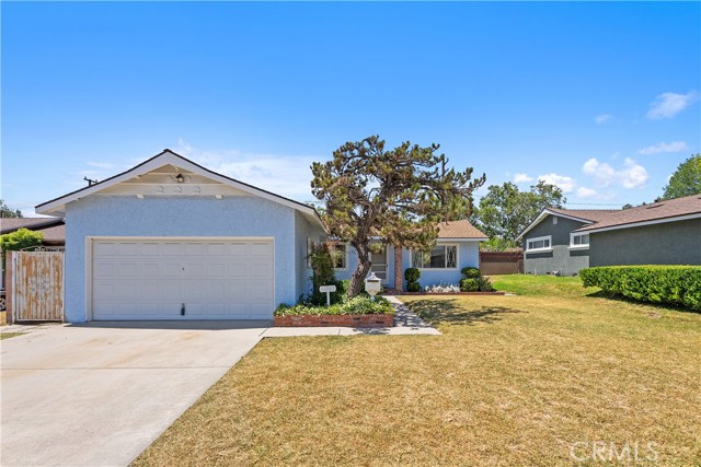 11747 Hollyview Drive, La Mirada CA: https://media.crmls.org/medias/a4bb5346-0d33-481b-b614-dac43dacf776.jpg