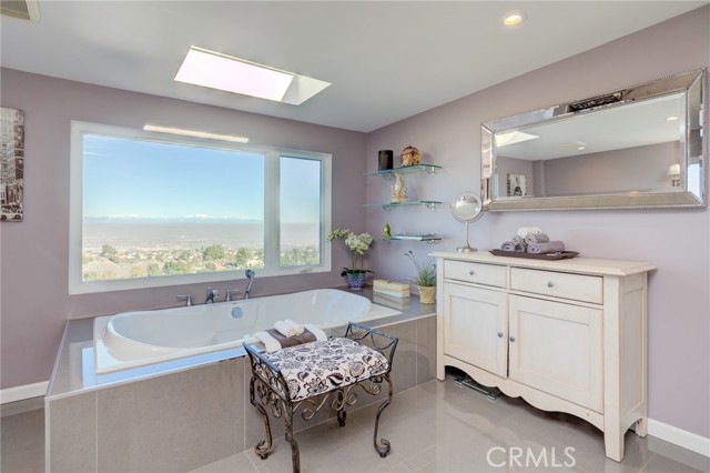 5561 Mistridge Drive, Rancho Palos Verdes, California 90275, 4 Bedrooms Bedrooms, ,2 BathroomsBathrooms,Residential,Sold,Mistridge,PV22000894
