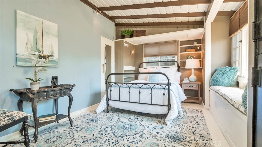 31112 Monterey Street Laguna Beach CA 92651