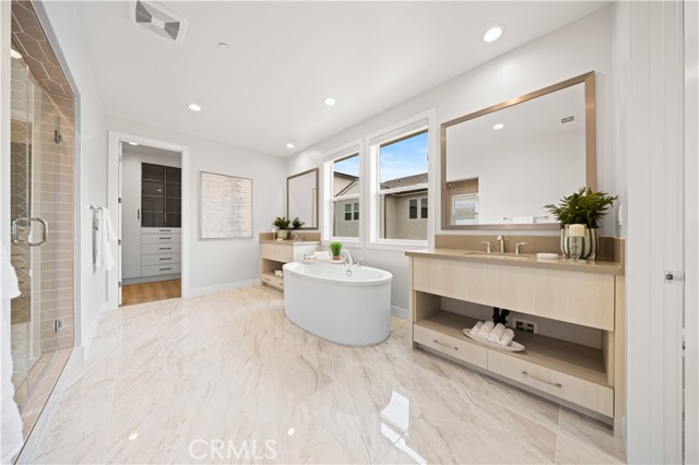 271 Huckleberry, Lake Forest CA: https://media.crmls.org/medias/a4be00c7-a598-44d6-b1f5-f58b6ea82a2e.jpg