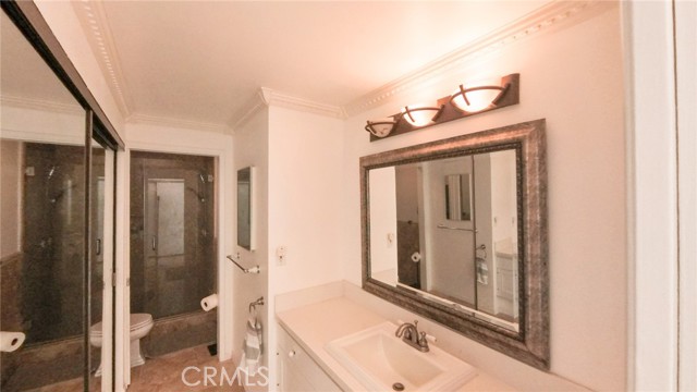 Detail Gallery Image 17 of 40 For 2575 E 19th St #17,  Signal Hill,  CA 90755 - 1 Beds | 1 Baths