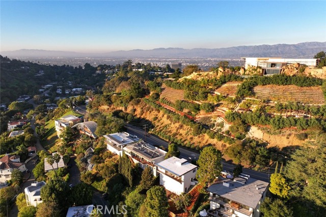 Detail Gallery Image 5 of 75 For 7426 Mulholland Dr, Los Angeles,  CA 90046 - 2 Beds | 2 Baths