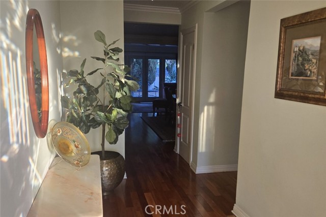 Detail Gallery Image 8 of 8 For 4938 Angeles Crest Hwy, La Canada Flintridge,  CA 91011 - 3 Beds | 3 Baths