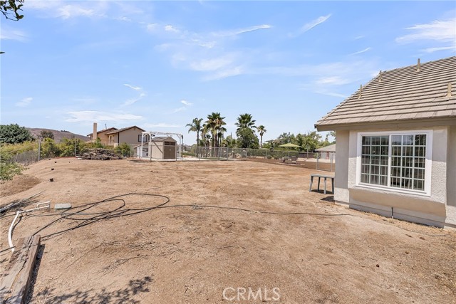 15725 Terraceview Court, Riverside CA: https://media.crmls.org/medias/a4c0257a-27a2-4c76-b073-02f8970d30a9.jpg