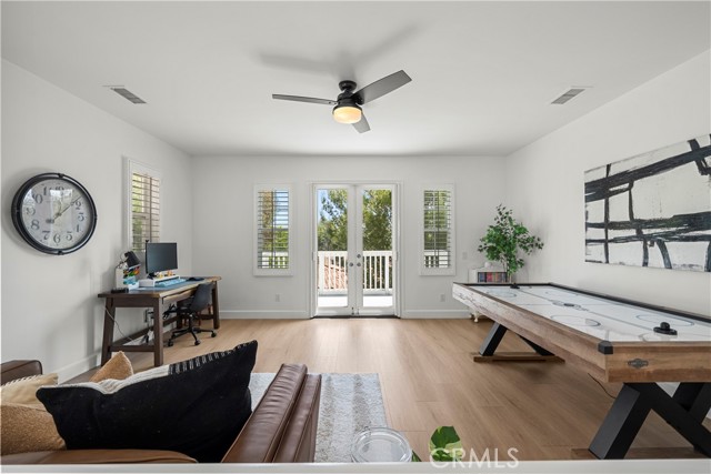 26814 Fairlain Drive, Valencia CA: https://media.crmls.org/medias/a4c0607c-3679-4934-af09-2ddbd9e00185.jpg