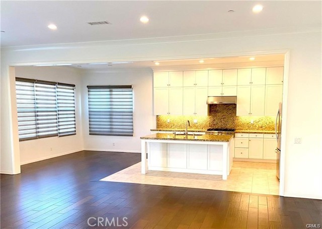 Detail Gallery Image 2 of 26 For 89 Field Poppy, Irvine,  CA 92620 - 4 Beds | 3/1 Baths