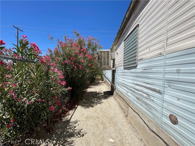 Detail Gallery Image 35 of 39 For 52292 Date Ave, Cabazon,  CA 92230 - 3 Beds | 2 Baths