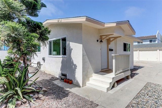 426 S Broadway, Redondo Beach CA: https://media.crmls.org/medias/a4c0fc4c-8e6f-4096-8408-87fb3bcc9283.jpg