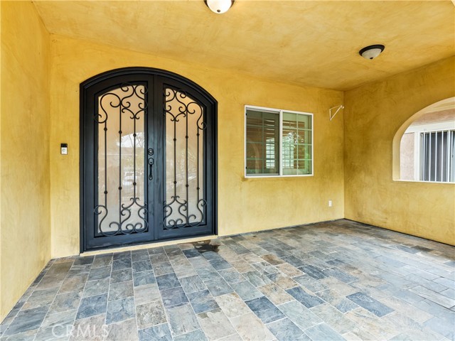 2128 E 3rd Street, Los Angeles CA: https://media.crmls.org/medias/a4c0fe3c-fa0b-4415-9870-783846fb4cd2.jpg