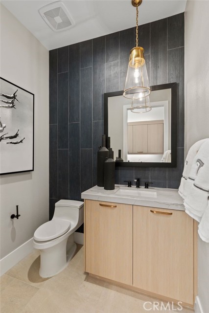 Detail Gallery Image 23 of 25 For 9539 N Andora Ave, Chatsworth,  CA 91311 - 5 Beds | 5/1 Baths