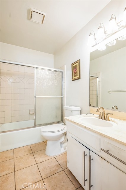 Detail Gallery Image 16 of 30 For 617 E Angeleno Ave #305,  Burbank,  CA 91501 - 2 Beds | 2 Baths