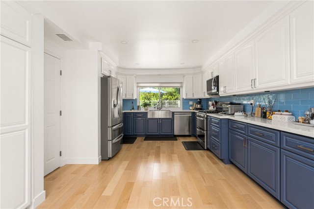 8009 E Eucalyptus Trail, Orange CA: https://media.crmls.org/medias/a4c22309-1e69-4d70-856a-a4001894f2dc.jpg