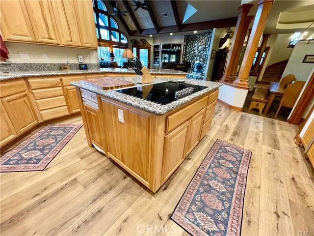 Detail Gallery Image 26 of 69 For 39269 Paha, Bass Lake,  CA 93604 - 6 Beds | 3/1 Baths