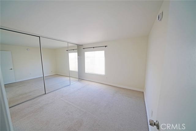 Detail Gallery Image 10 of 17 For 18350 Hatteras Street, Tarzana,  CA 91356 - 2 Beds | 2 Baths