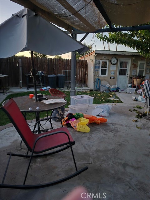 Detail Gallery Image 3 of 10 For 4010 Witt, Riverside,  CA 92501 - 2 Beds | 2 Baths