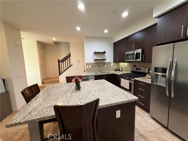 Detail Gallery Image 10 of 26 For 2230 Indus Way, San Marcos,  CA 92078 - 2 Beds | 2/1 Baths