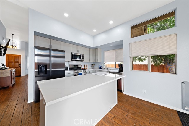 Detail Gallery Image 8 of 33 For 39422 via Montero, Murrieta,  CA 92563 - 3 Beds | 2 Baths