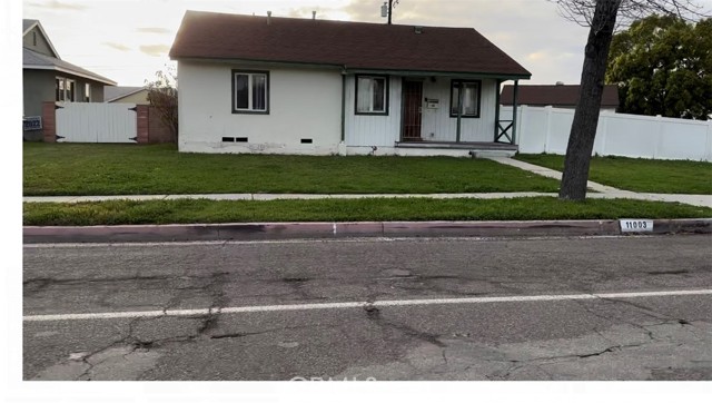MLS# DW23049121