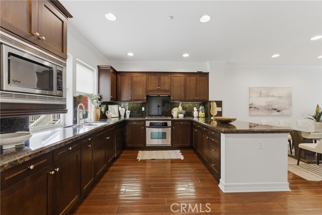 Detail Gallery Image 13 of 58 For 1800 Oak Street #613,  Torrance,  CA 90501 - 3 Beds | 2/1 Baths