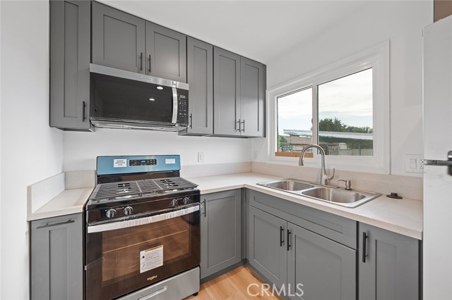 Detail Gallery Image 12 of 29 For 1433 S San Antonio Ave, Pomona,  CA 91766 - – Beds | – Baths