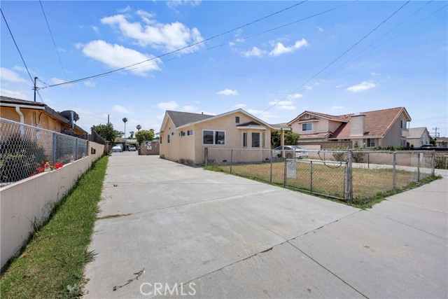 Image 2 of 18 For 546 220th Street