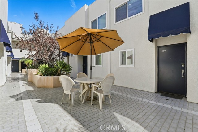 Detail Gallery Image 22 of 33 For 11119 Camarillo #104,  North Hollywood,  CA 91602 - 2 Beds | 2/1 Baths