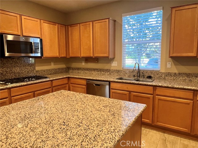Detail Gallery Image 18 of 29 For 135 Violet Bloom, Irvine,  CA 92618 - 4 Beds | 3 Baths