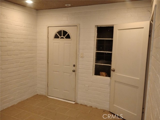 Image 7 of 19 For 12041 Sierra Way