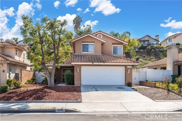 Detail Gallery Image 1 of 22 For 532 Brittany Dr, Corona,  CA 92879 - 4 Beds | 2/1 Baths