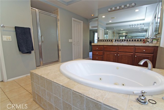 Detail Gallery Image 29 of 41 For 17634 Wren Dr, Canyon Country,  CA 91387 - 5 Beds | 4 Baths