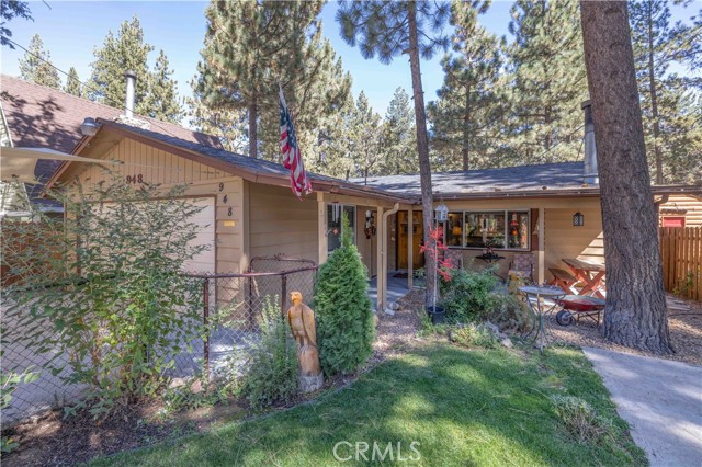 Detail Gallery Image 1 of 31 For 948 Michael Ave, Big Bear City,  CA 92314 - 2 Beds | 2 Baths