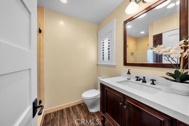 Detail Gallery Image 35 of 52 For 1167 Roxbury Dr #103,  Los Angeles,  CA 90035 - 2 Beds | 4/1 Baths