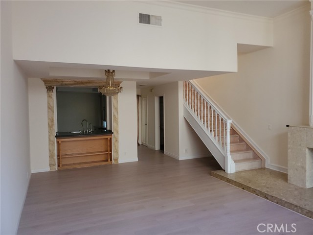 Detail Gallery Image 7 of 20 For 1349 N Columbus Ave #2,  Glendale,  CA 91202 - 2 Beds | 3 Baths