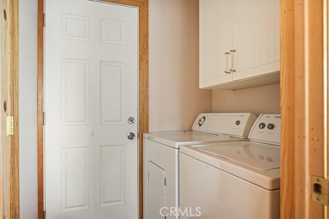 Detail Gallery Image 12 of 25 For 1053 Lausanne Dr, Crestline,  CA 92325 - 3 Beds | 2/1 Baths