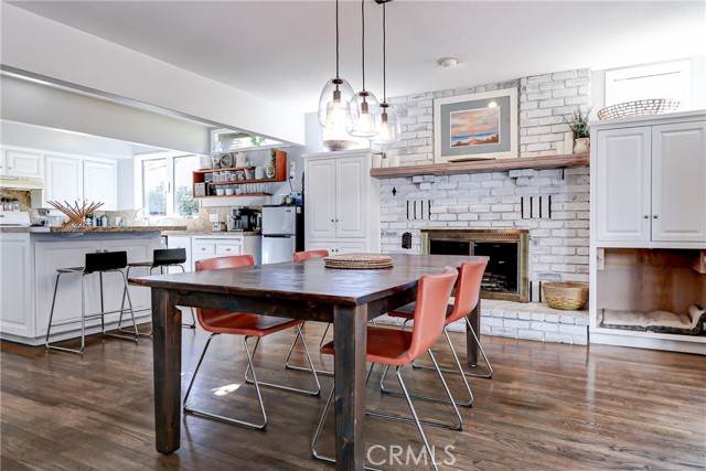 713 29th Street, Manhattan Beach, California 90266, 4 Bedrooms Bedrooms, ,2 BathroomsBathrooms,Residential,Sold,29th,SB24096062