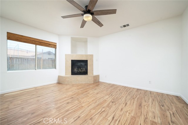 Detail Gallery Image 11 of 47 For 126 Schooner Ct, San Jacinto,  CA 92583 - 4 Beds | 2 Baths
