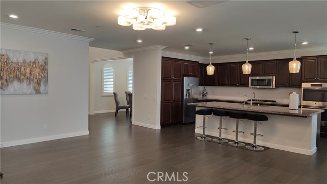 6956 Dublin Drive, Chino CA: https://media.crmls.org/medias/a4cef4d3-6b0d-459b-92bf-1dc05409ffb1.jpg