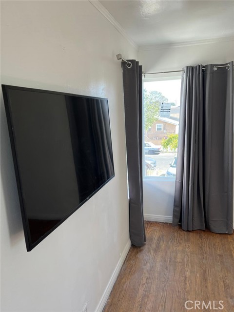 Detail Gallery Image 18 of 22 For 1205 W 57th, Los Angeles,  CA 90037 - 3 Beds | 2 Baths