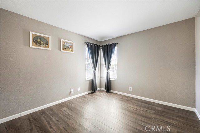 1841 Creekside Drive, Hemet CA: https://media.crmls.org/medias/a4d0da37-c0d5-4f20-a3eb-e7a14855b14b.jpg