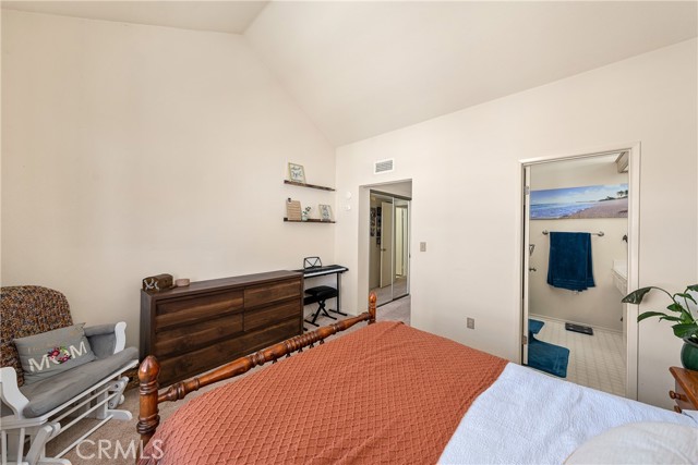 Detail Gallery Image 13 of 26 For 18109 Erik Ct #454,  Canyon Country,  CA 91387 - 2 Beds | 2 Baths