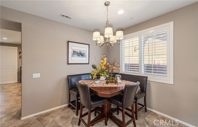 13025 Bowker Play Court, Beaumont CA: https://media.crmls.org/medias/a4d19a79-c030-420d-896b-d56a6f69fd78.jpg