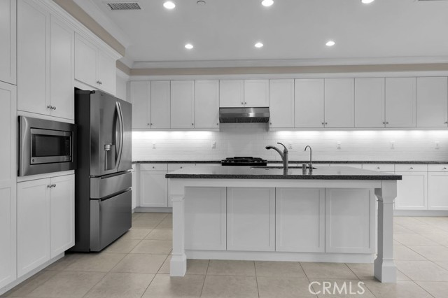 Detail Gallery Image 6 of 46 For 89 Devonshire, Irvine,  CA 92620 - 3 Beds | 2/1 Baths