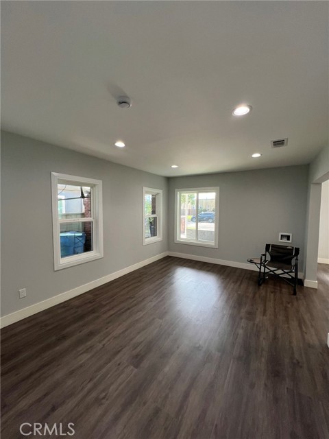Detail Gallery Image 12 of 53 For 1919 W 82nd St, Los Angeles,  CA 90047 - 3 Beds | 2/1 Baths