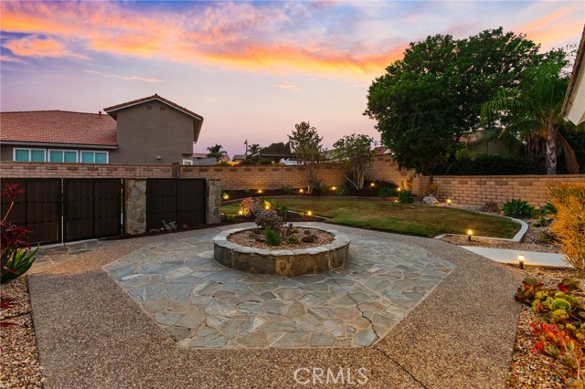 23382 Via Chiripa, Mission Viejo CA: https://media.crmls.org/medias/a4d22531-22ff-493b-aef5-43388a218a33.jpg
