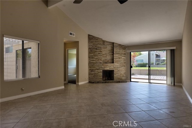 Detail Gallery Image 48 of 69 For 18 Starflower #10,  Irvine,  CA 92604 - 3 Beds | 2 Baths