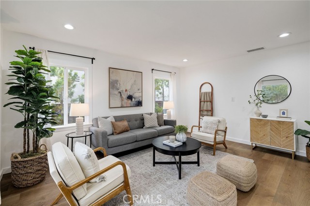 Detail Gallery Image 13 of 43 For 1023 Acacia, Torrance,  CA 90501 - 3 Beds | 2 Baths