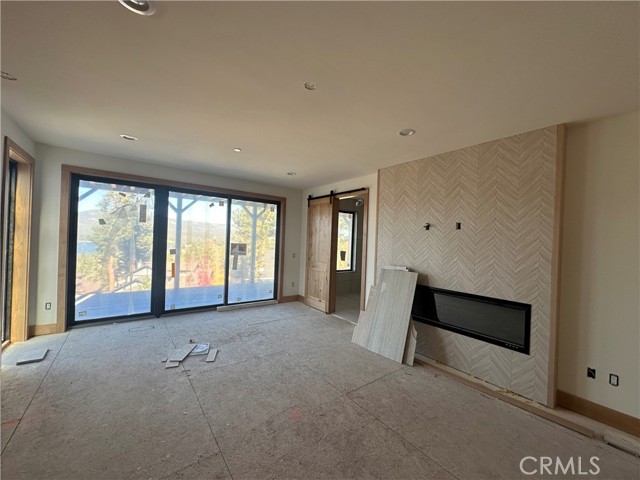 Detail Gallery Image 17 of 28 For 40564 Ironwood Rd, Big Bear Lake,  CA 92315 - 5 Beds | 5/1 Baths